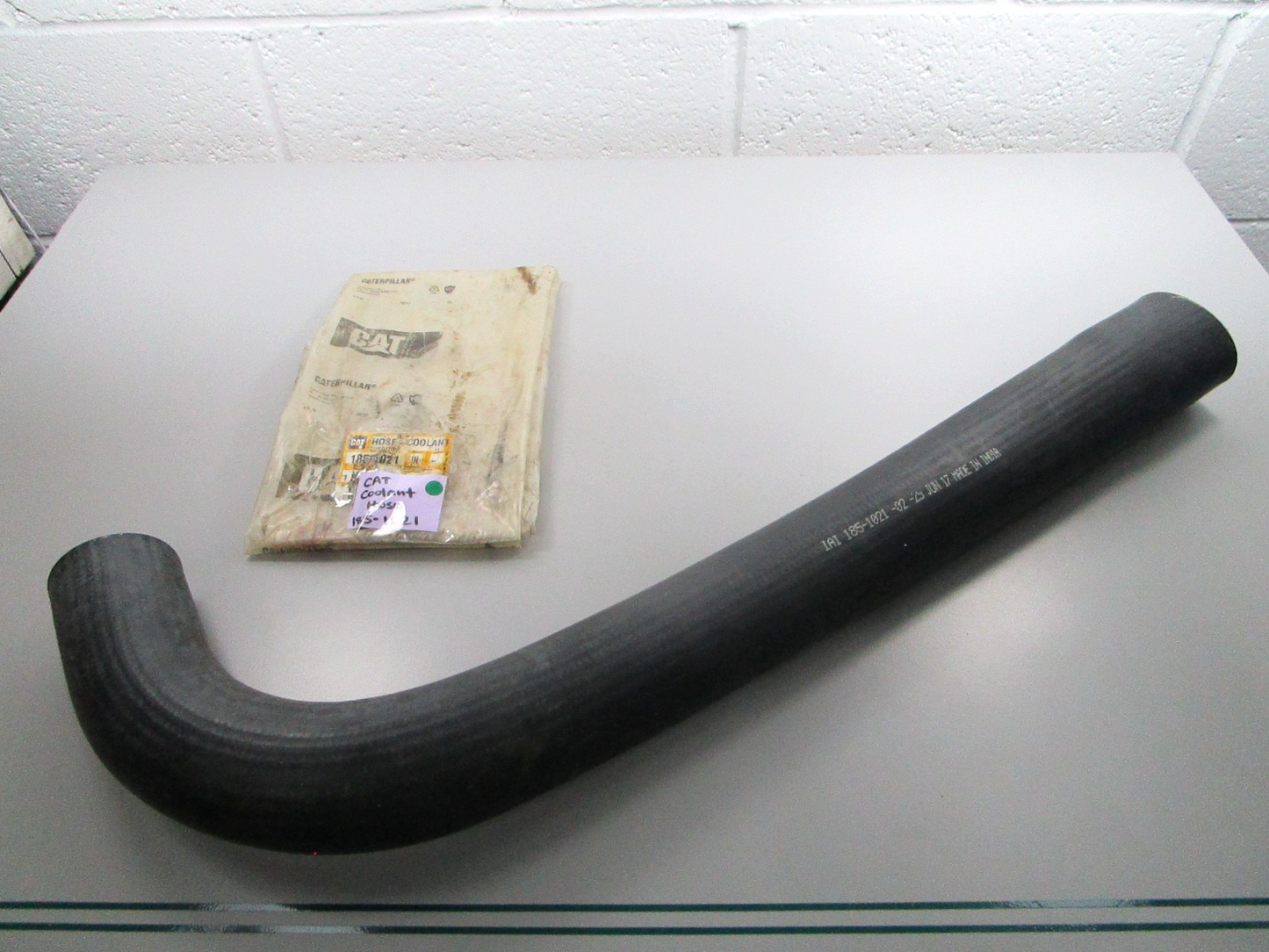 NEW OEM 185-1021 CAT Coolant Hose 0810