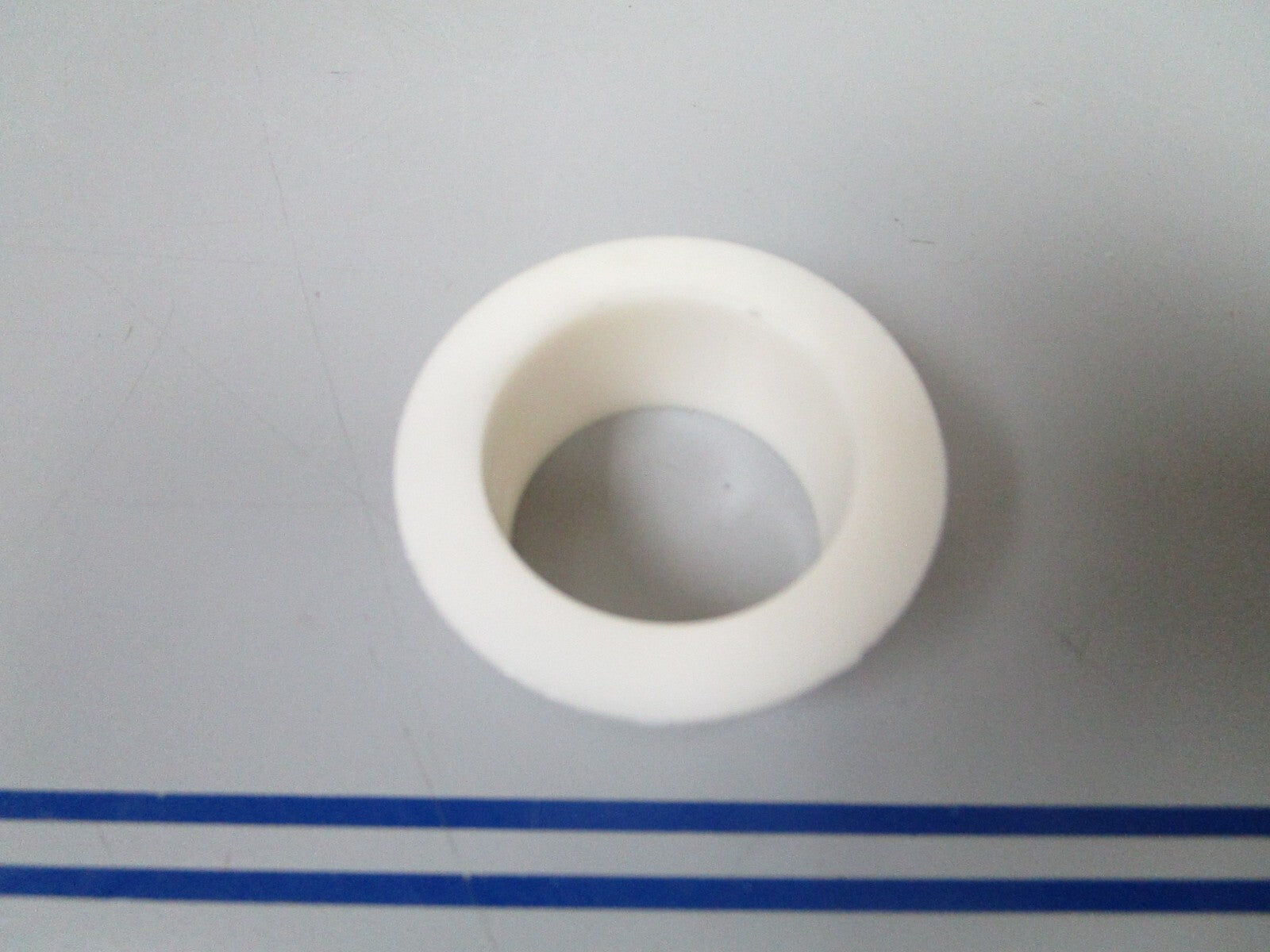 *NEW OEM* 0720 Volvo Penta Bushing 854705