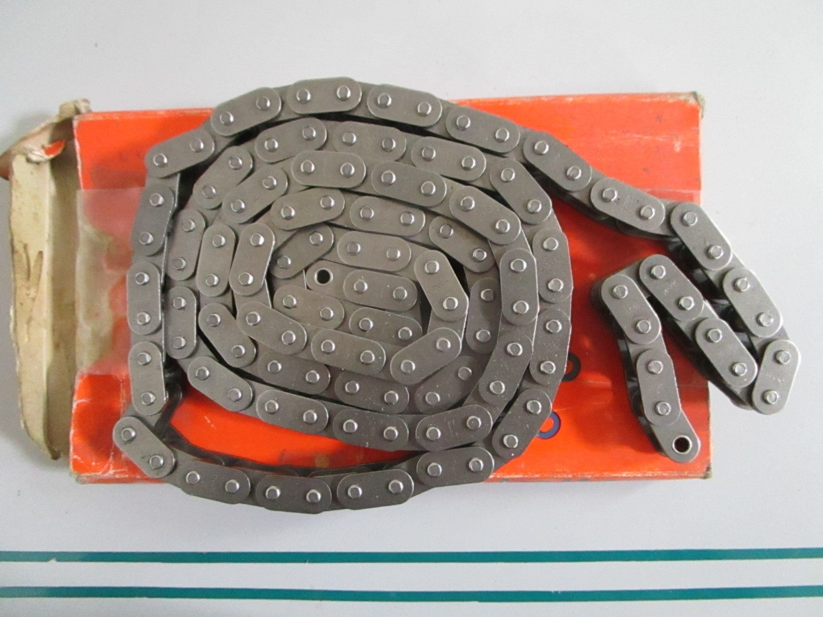 NEW OEM 0009976894 Merecedes-Benz Timing Chain 0820