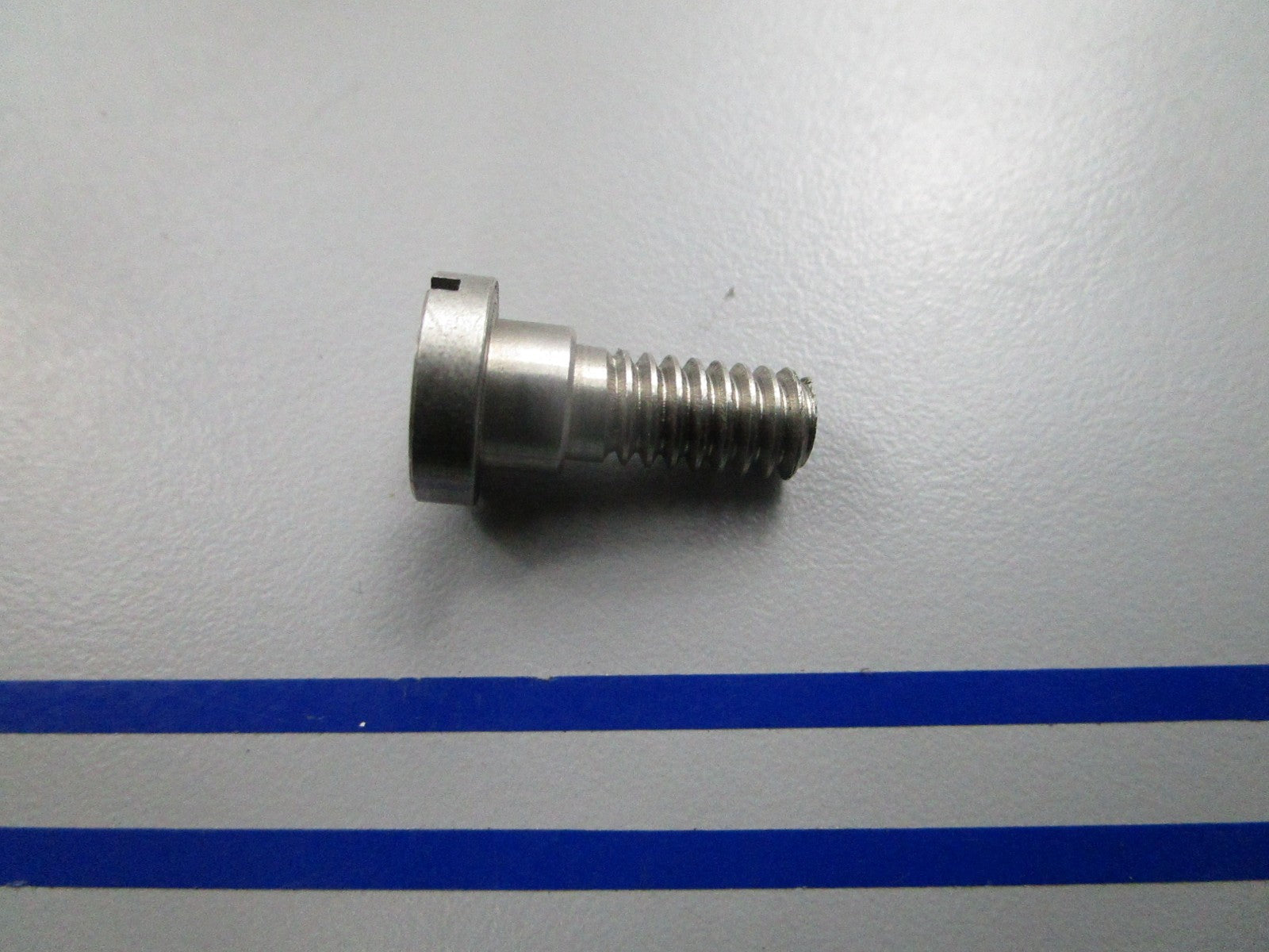 NEW OEM Mercury Quicksilver 10-F405457 Screw 0810