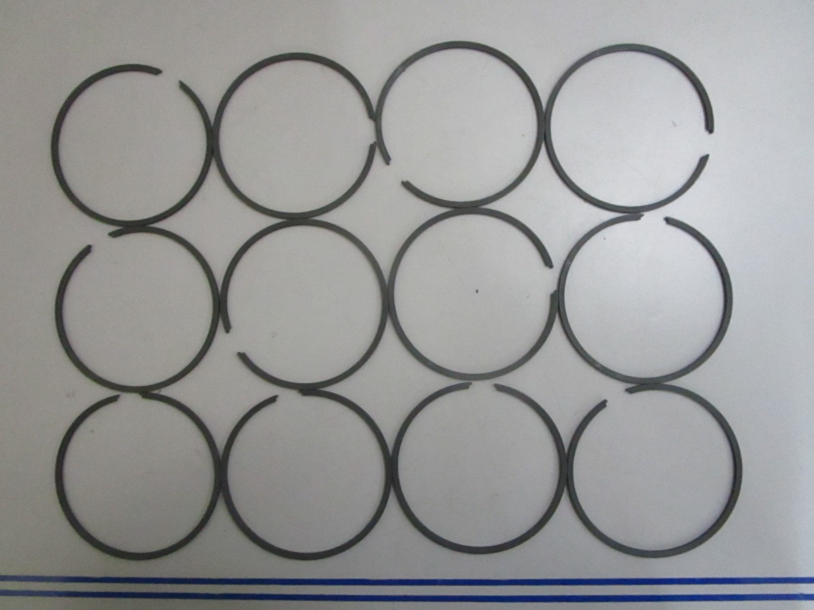 *NEW OEM* 0820 Mercury Quicksilver 12 Piston Ring Set 39-93481A12