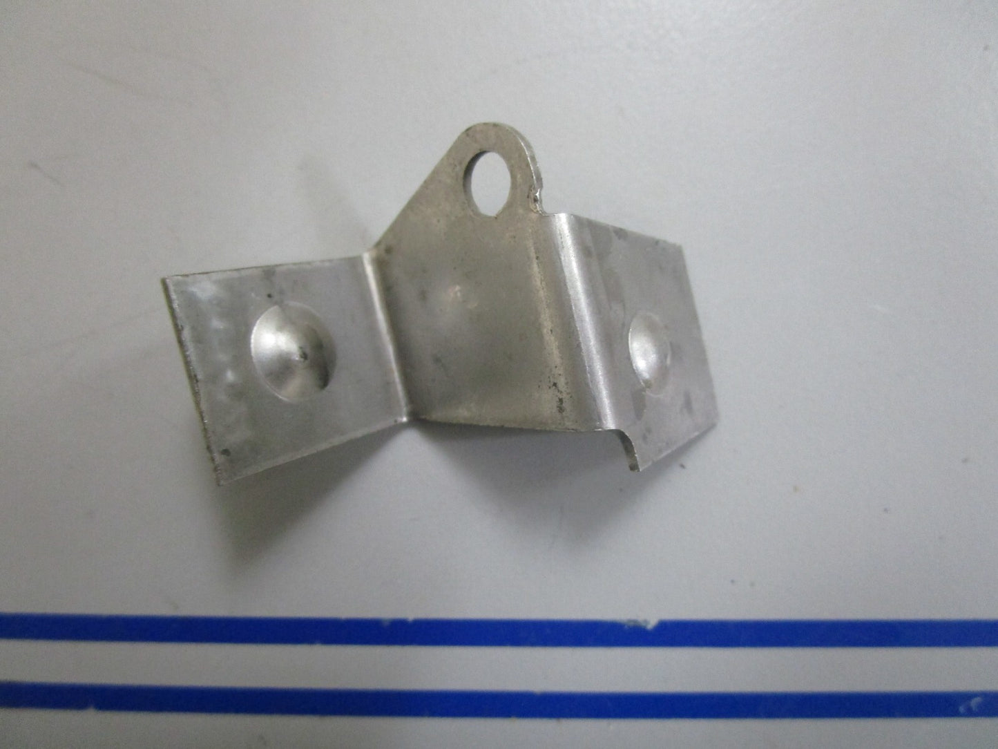 *NEW OEM* 0810 OMC Johnson Evinrude Retainer 318188 0318188