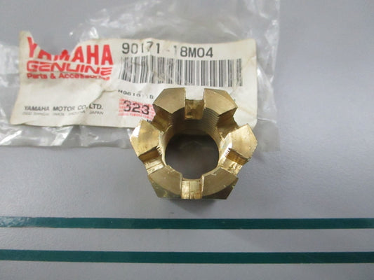 NEW OEM 90171-18M04-00 Yamaha Propeller Nut Castle 0810
