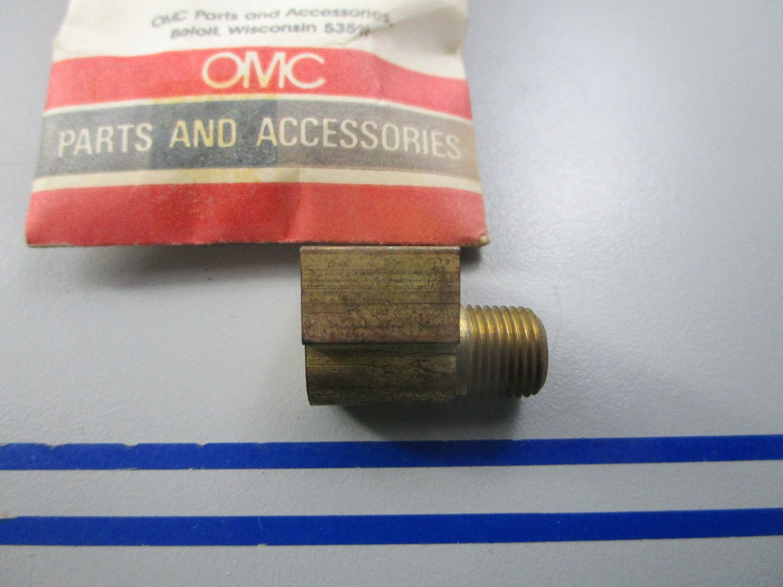 NEW OEM 310924 0310924 OMC Johnson Evinrude Fitting 0810