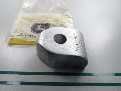 NEW OEM R26748 John Deere Diameter Block Clamp 0810