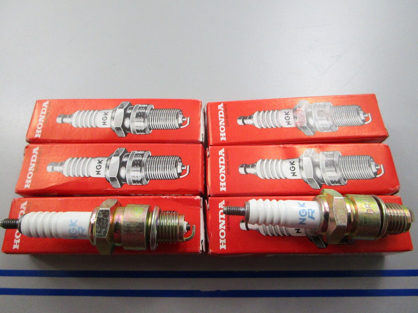 *NEW OEM* (LOT OF 6) 0810 Honda Spark Plug 98066-54716 DR4HS