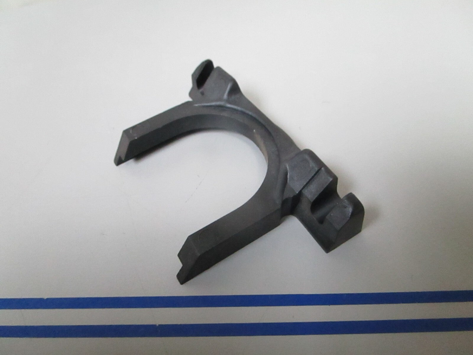 *NEW OEM* 0810 Mercury Quicksilver Clamp 54-76368