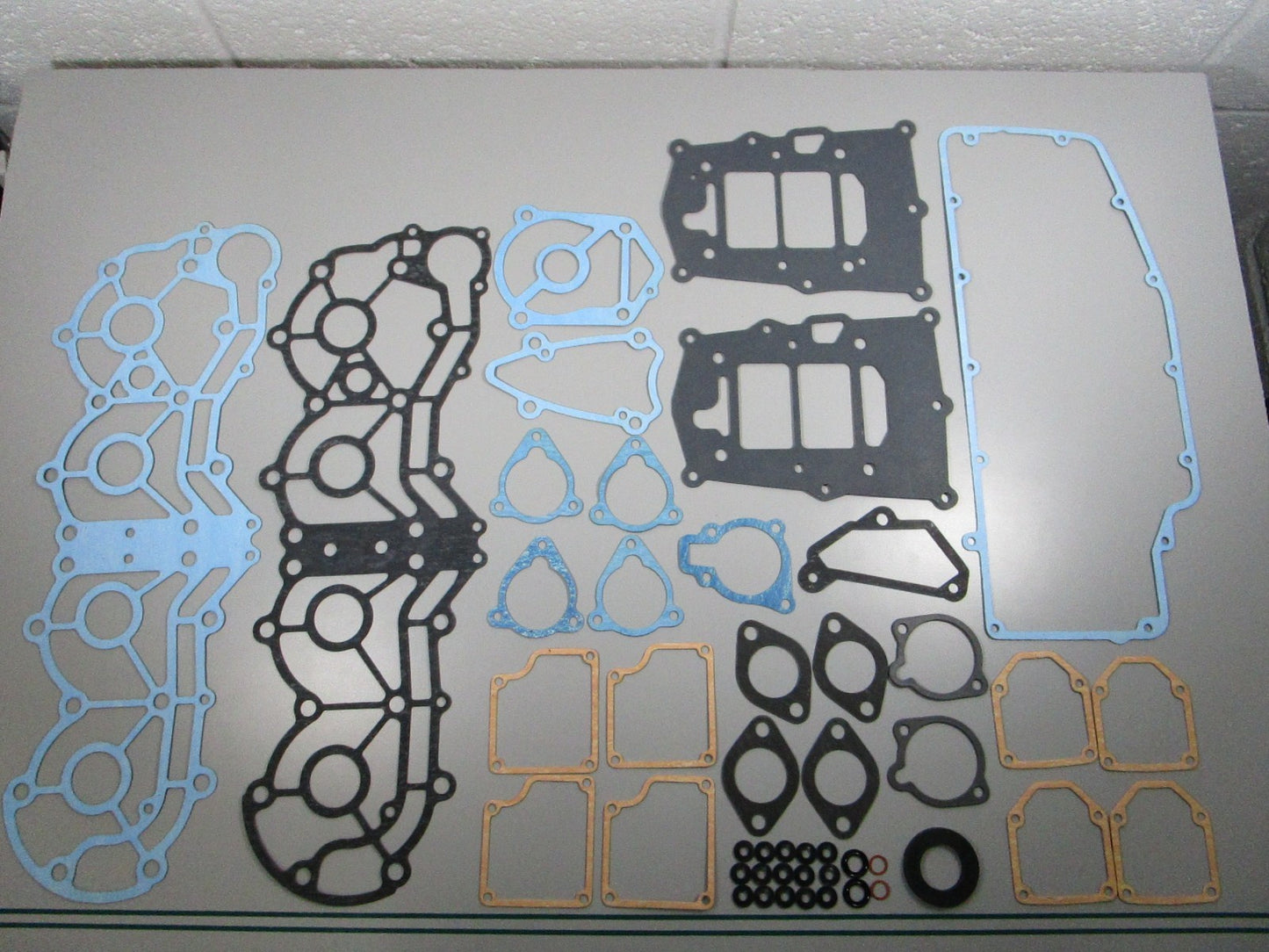 NEW OEM 11400-94891 Suzuki 140 HP 4 Cylinder Gasket Set 0810