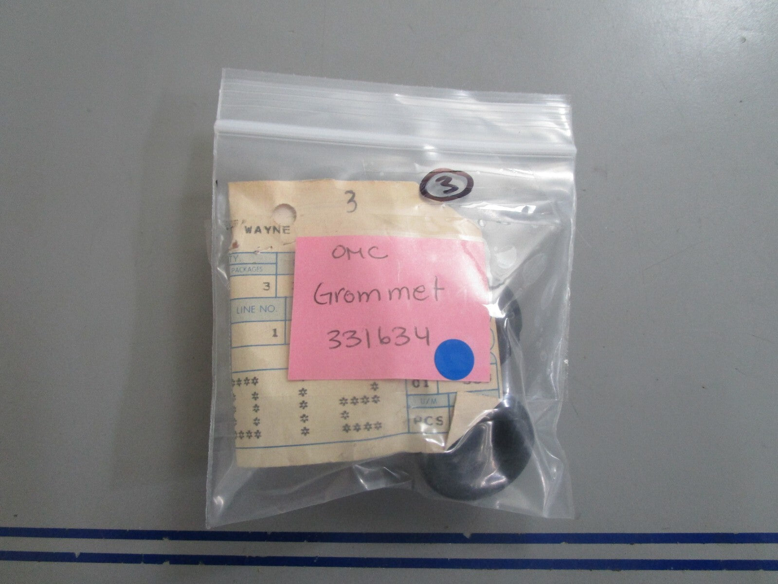 *NEW OEM* 0810 OMC Johnson Evinrude Grommet 331634 0331634