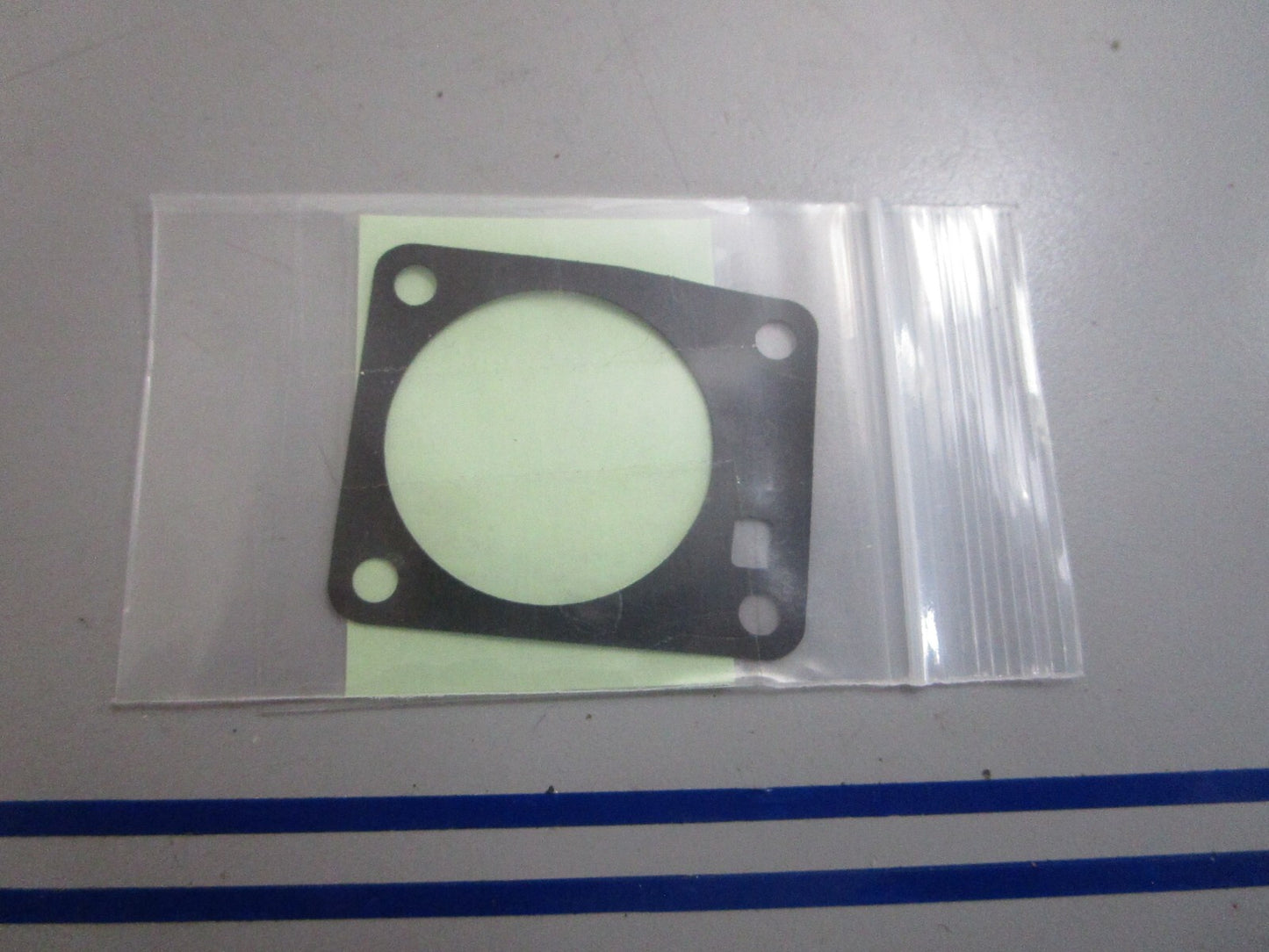 *NEW OEM* 0810 Mercury Quicksilver Gasket 27-16326