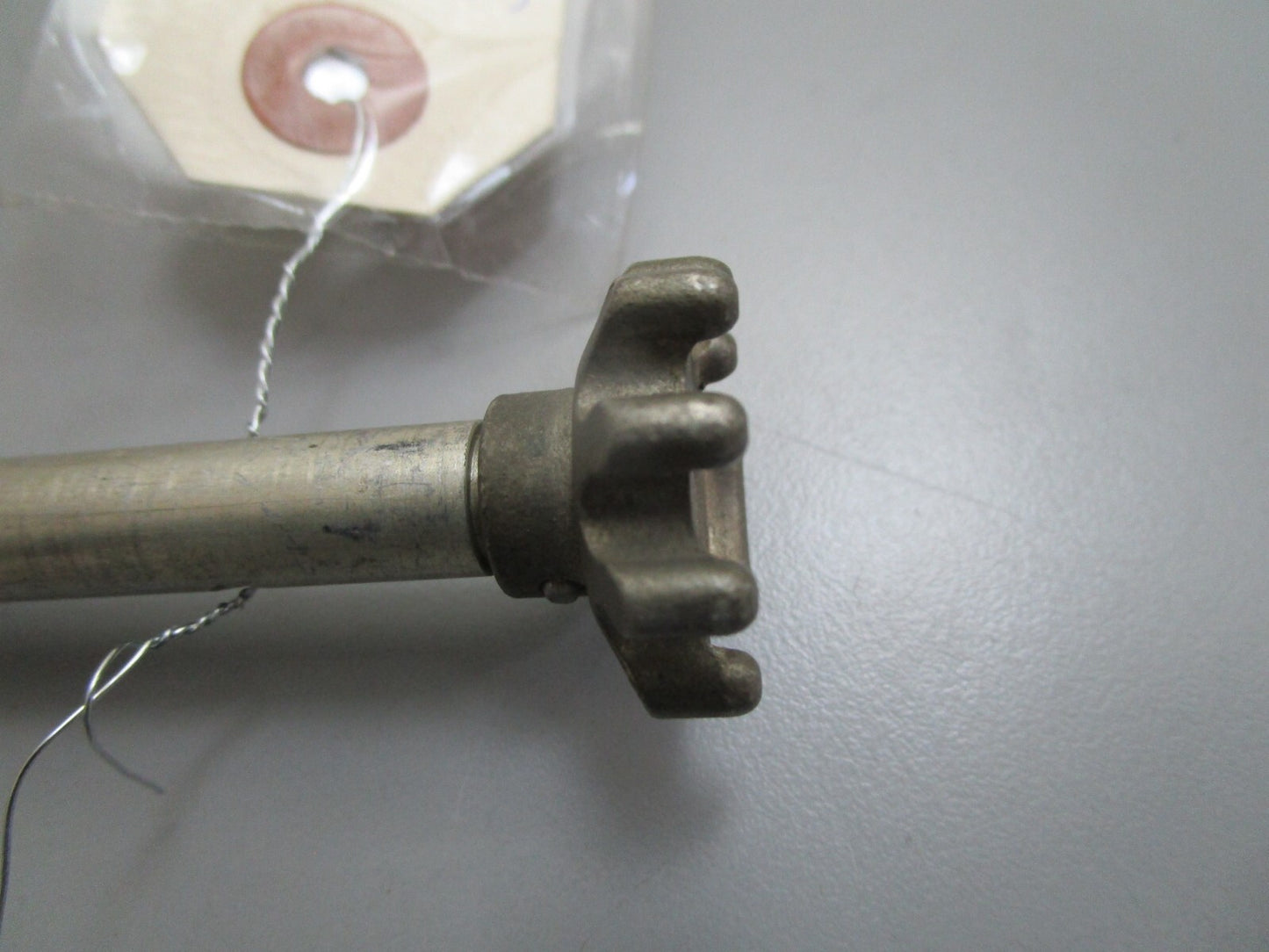 *NEW OEM* 0820 OMC Johnson Evinrude Gear & Shaft 389061 0389061