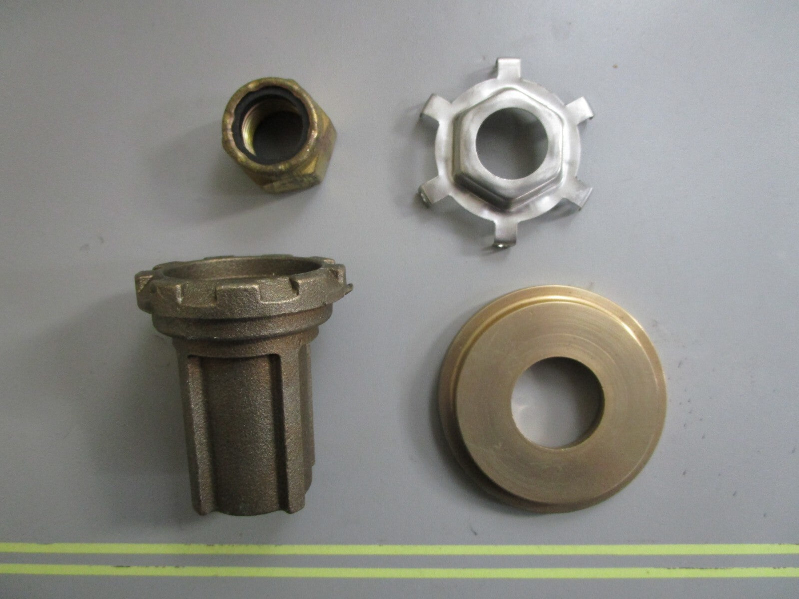 *NEW OEM* 0820 Mercury Flo-Torq II Hub Assy Kit 835257A1