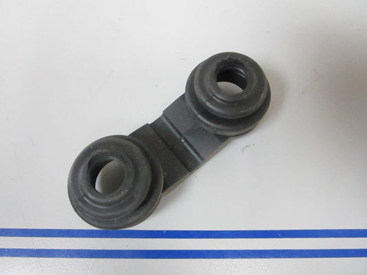 *NEW OEM* 0810 OMC Johnson Evinrude Upper Mount Seal 340178 0340178