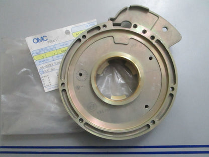 *NEW OEM* 0820 OMC Johnson Evinrude Plate & Sleeve Ay 584781 0584781
