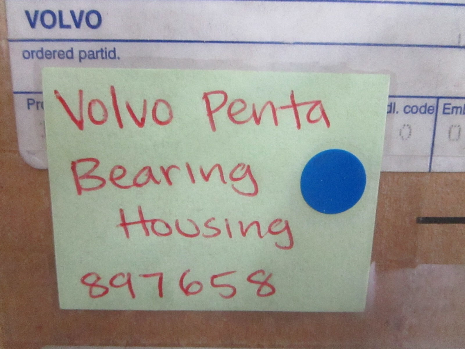 *NEW OEM* 0820 Volvo Penta Bearing Housing 897658