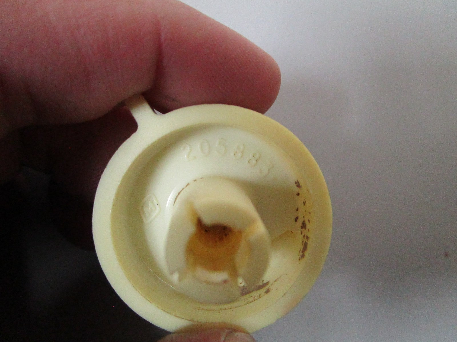 NEW OEM 205883 0205883 OMC Johnson Evinrude Adjustment Knob 0720