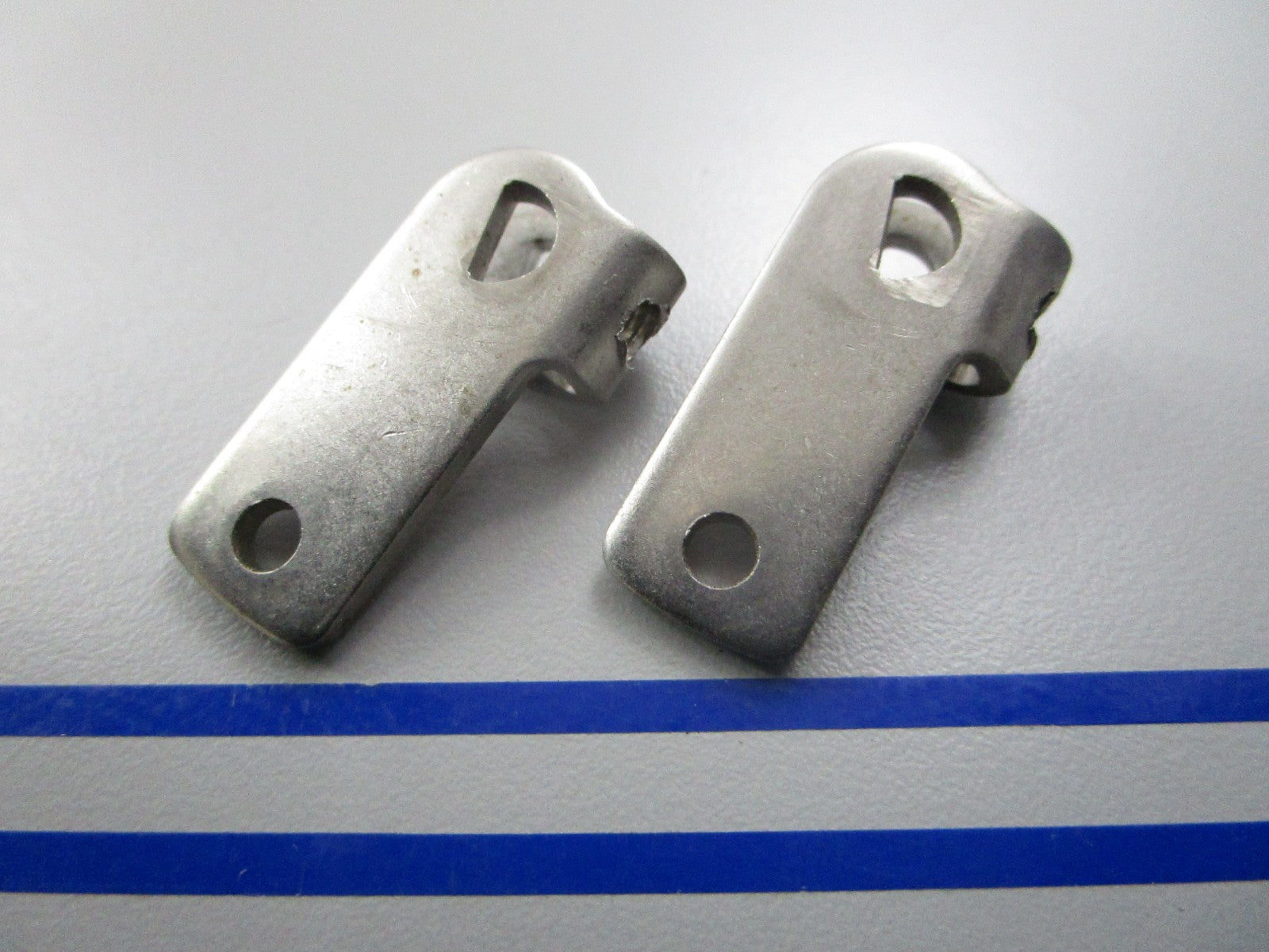*NEW OEM* (LOT OF 2) 0810 OMC Johnson Evinrude Bellcrank 325526 0325526