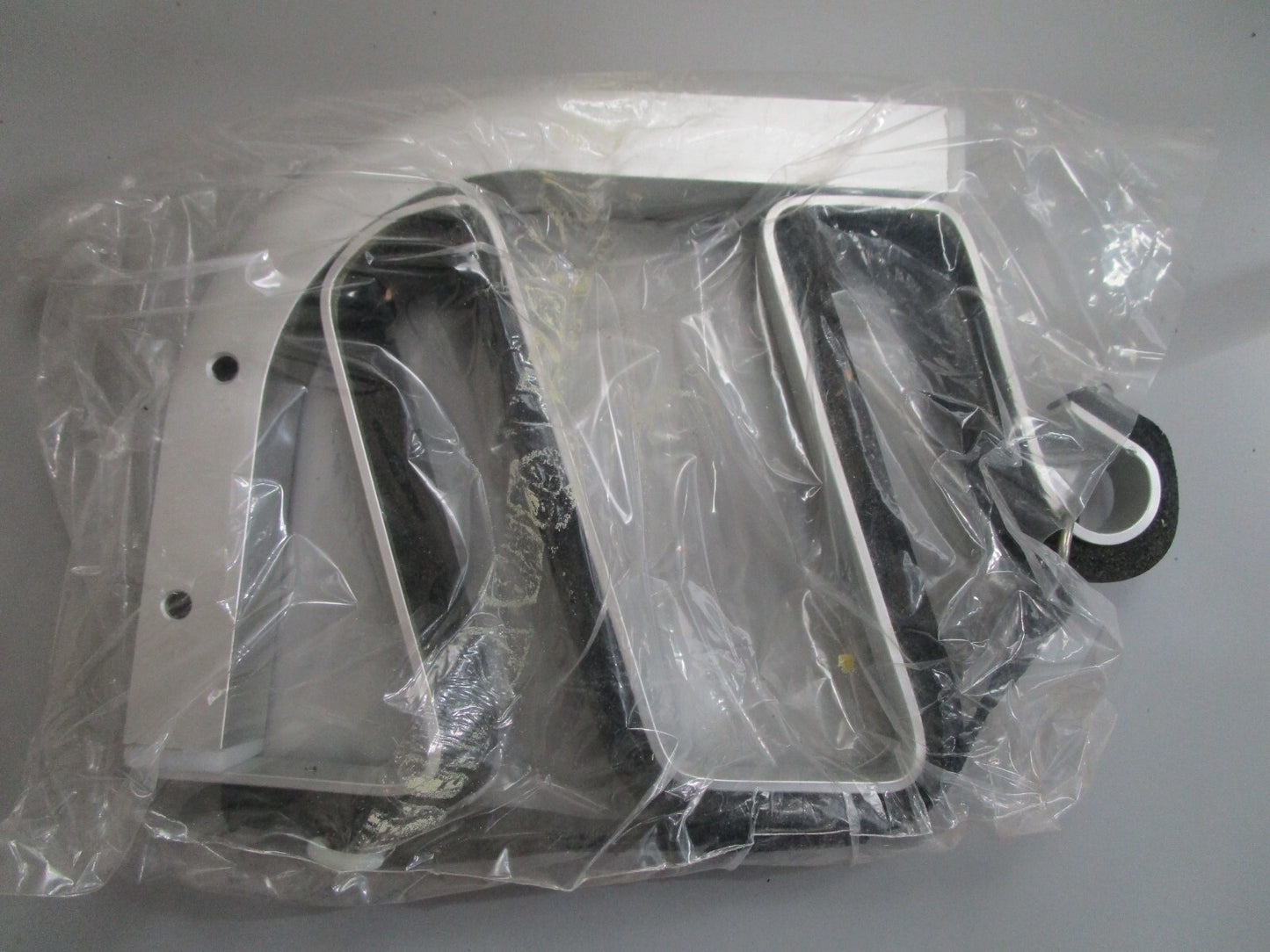*NEW* 0820 Fulton Ski Stow SSH210