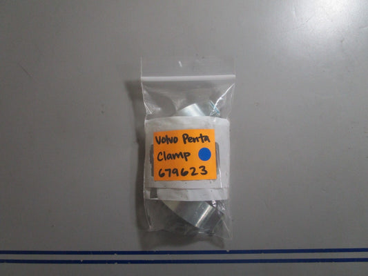 *NEW OEM* (LOT OF 5) 0810 Volvo Penta Clamp 679623