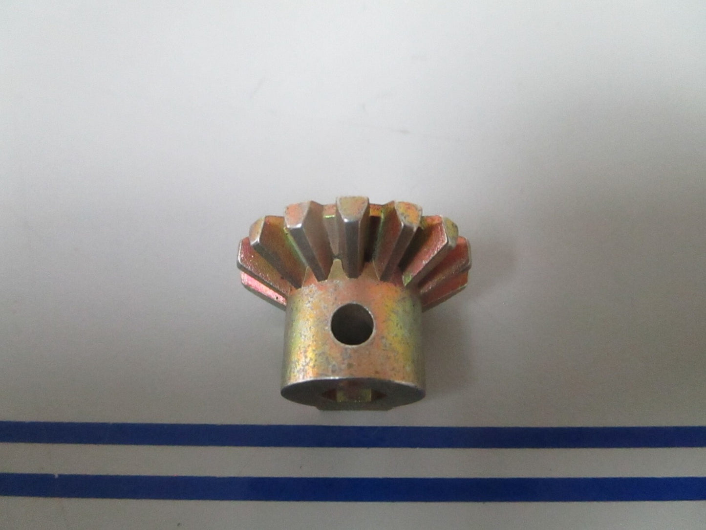 *NEW OEM* 0810 OMC Johnson Evinrude Shift Shaft Gear 324608 0324608