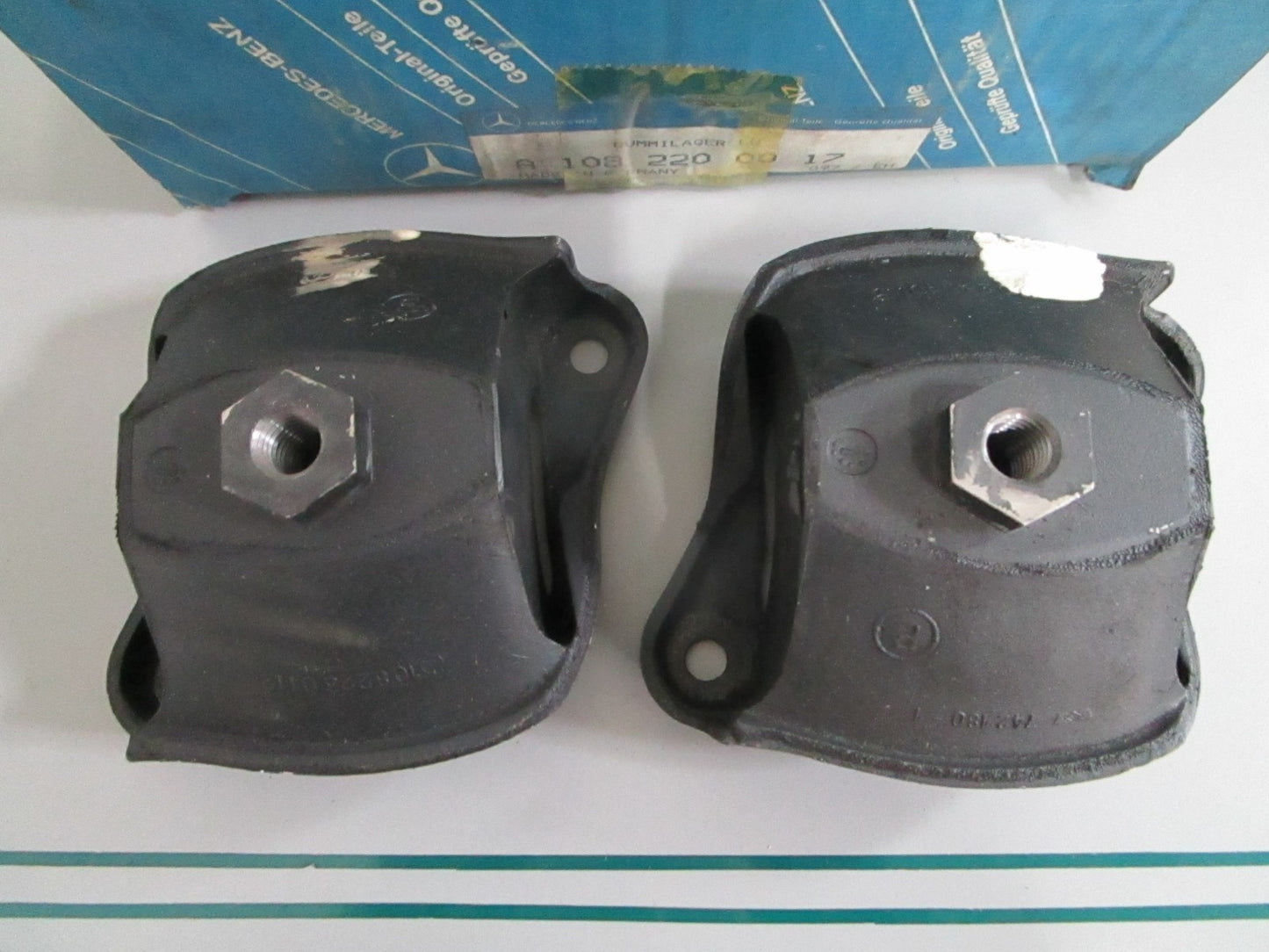 NEW OEM A1082200017 Mercedes-Benz Mount Kit (No Hardware) 0820