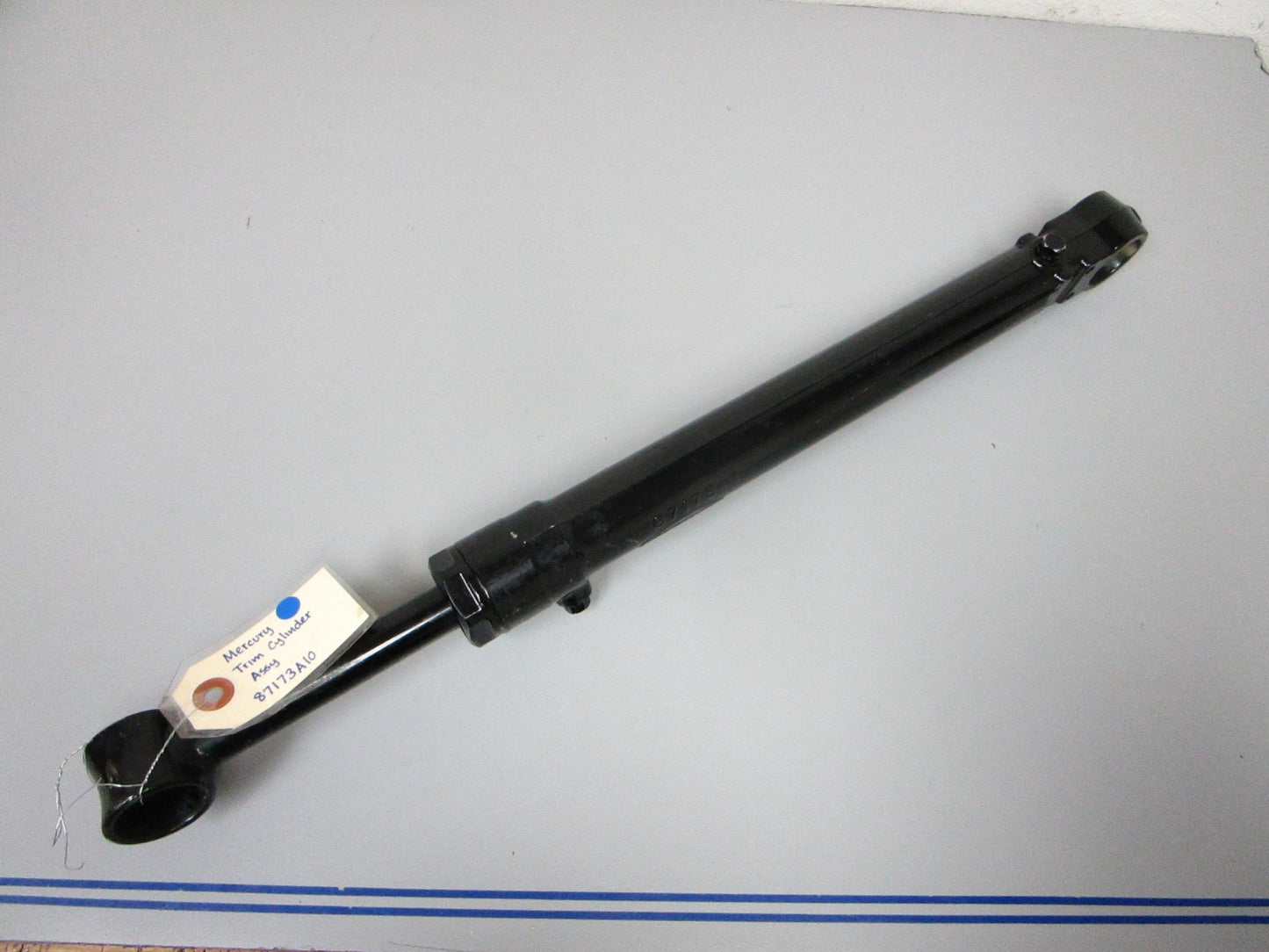 NEW OEM Mercury Mercruiser 87173A10 1978 120 140 1982 165 Trim Cylinder Ay 0720
