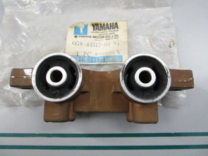 NEW OEM 6G8-44517-00-94 Yamaha Upper Rubber Mount 0810