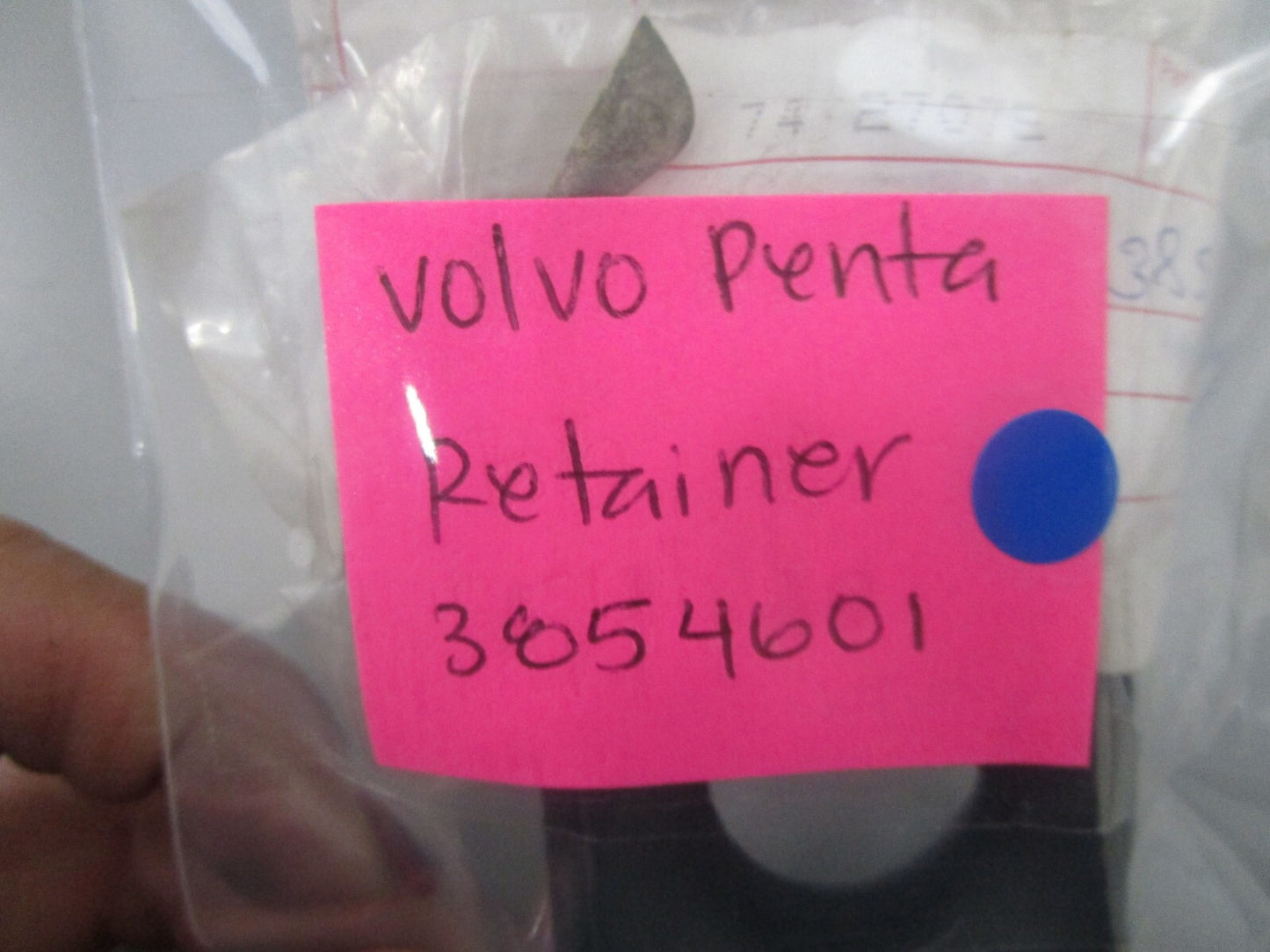 *NEW OEM* 0770 Volvo Penta Retainer 3854601