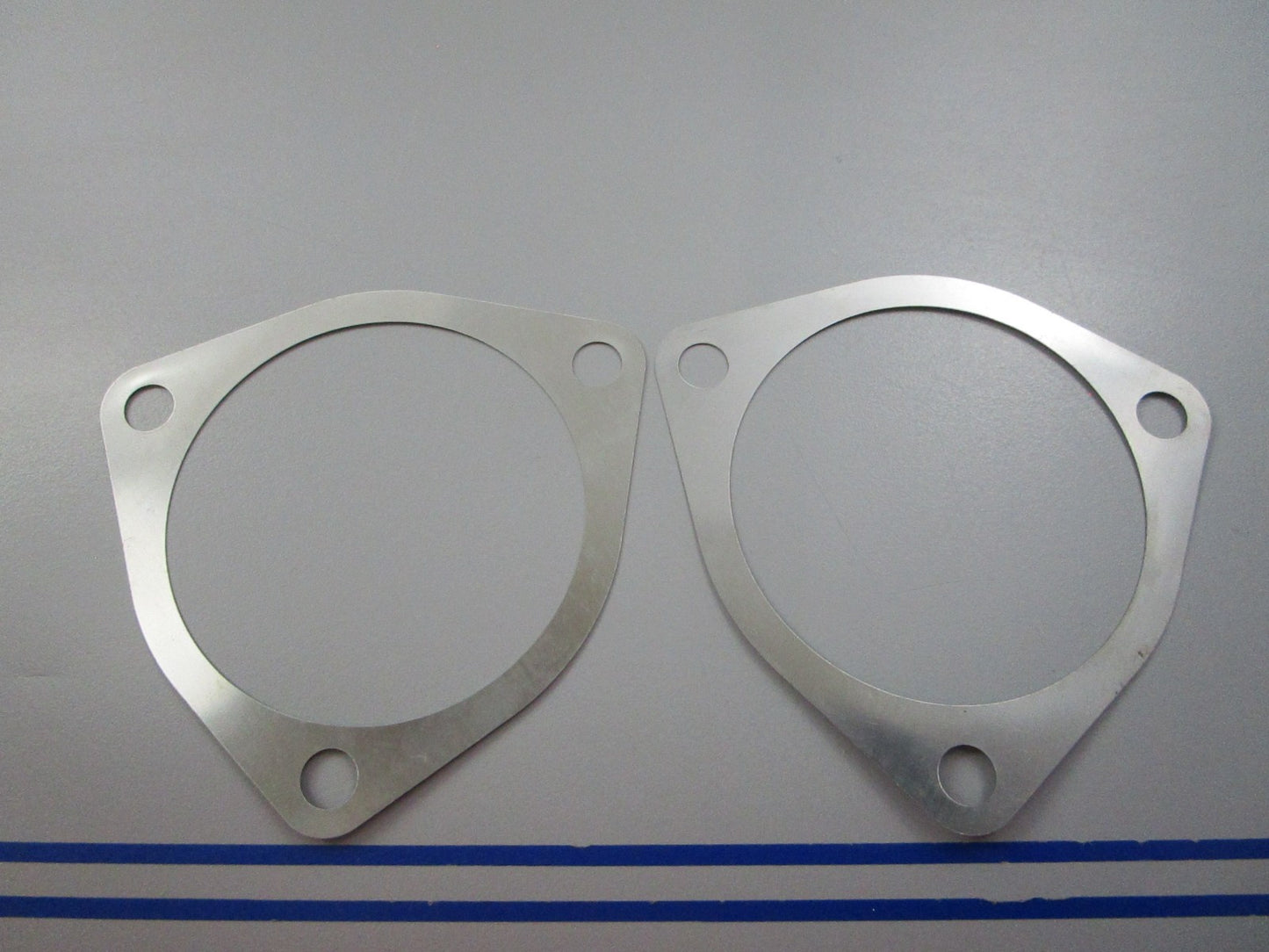 NEW OEM (LOT OF 2) 908429 0908429 OMC Johnson Evinrude Shim 0810