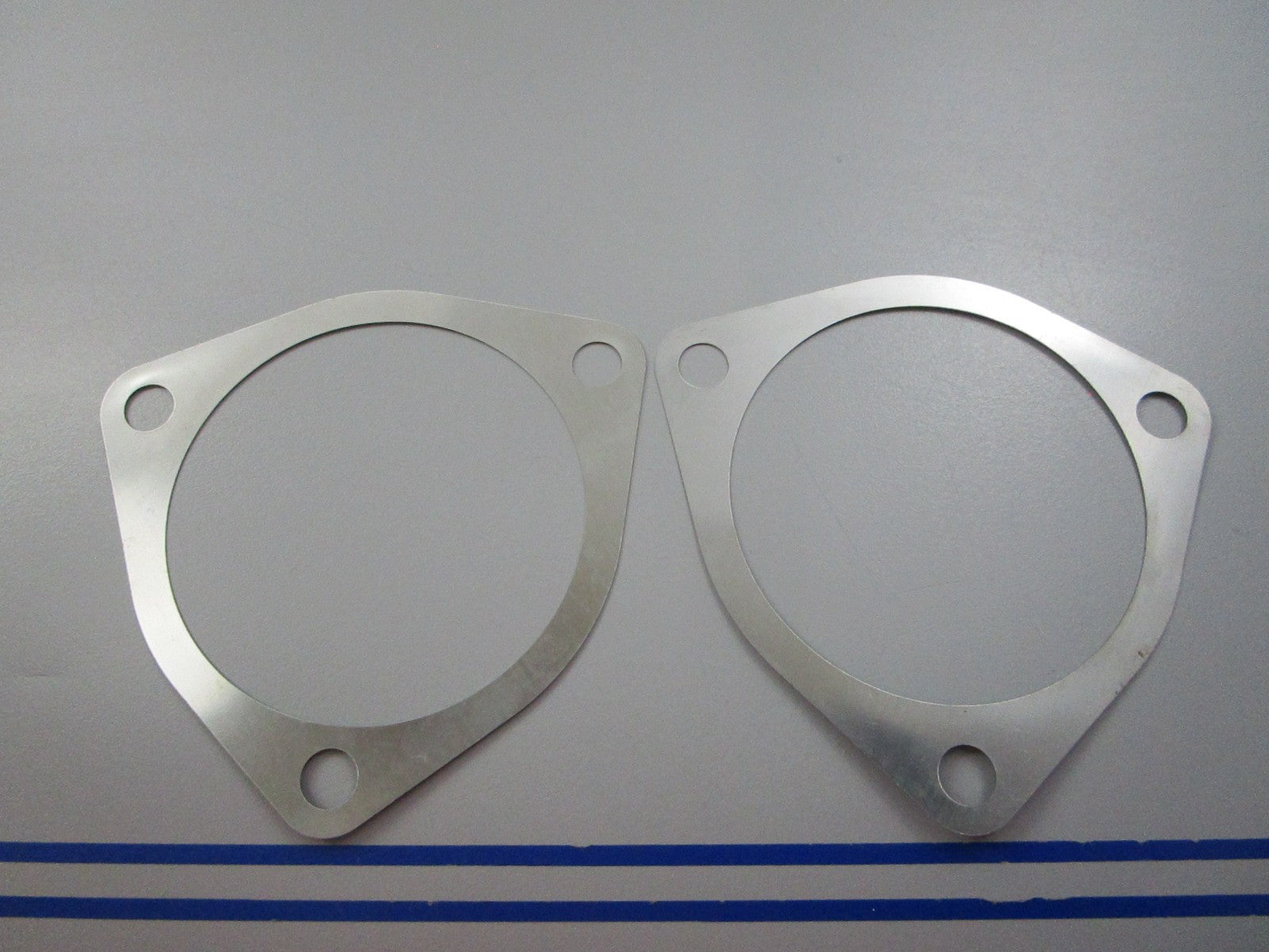 NEW OEM (LOT OF 2) 908429 0908429 OMC Johnson Evinrude Shim 0810