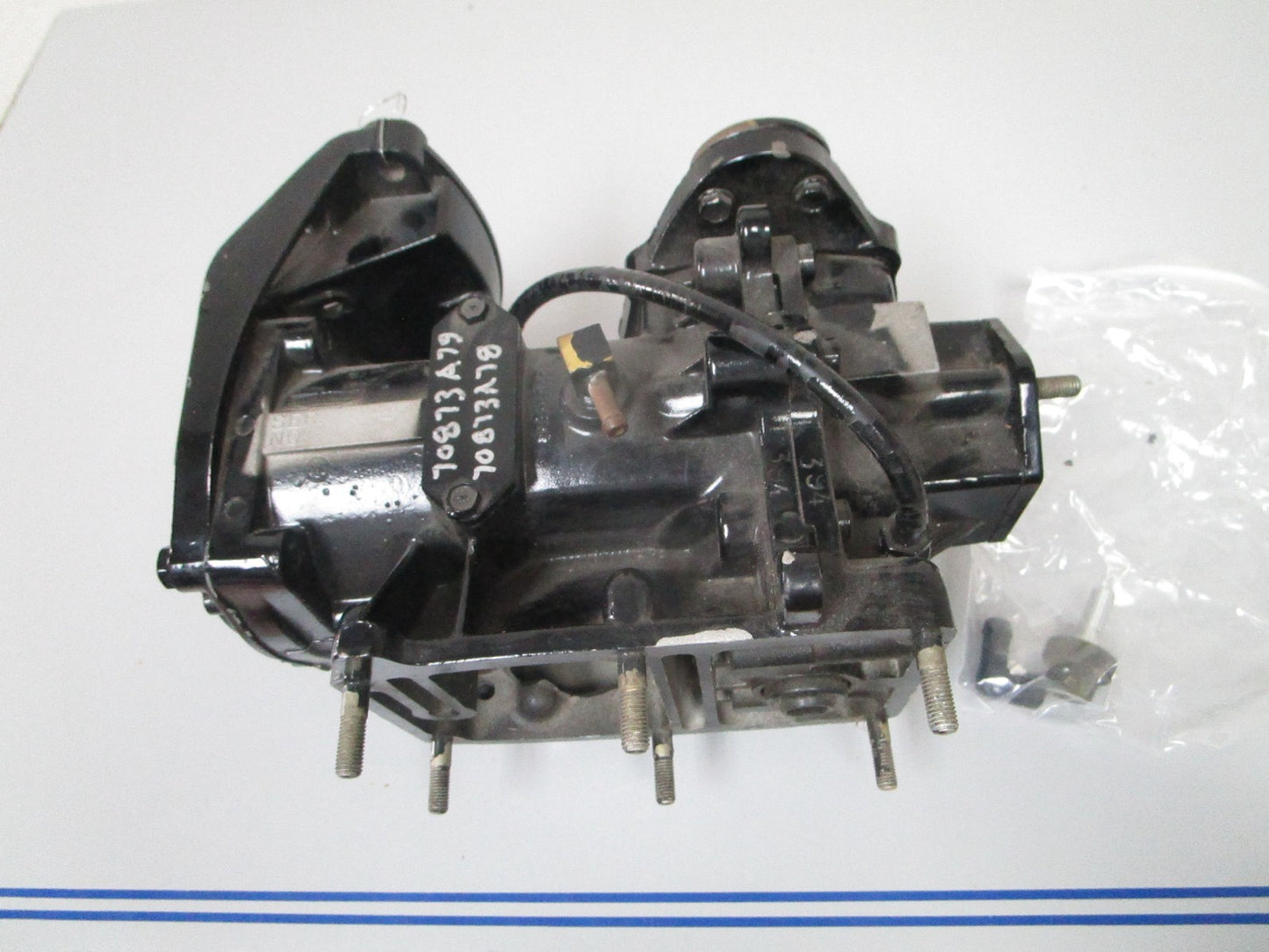 NEW OEM 849-6423A3 70873A79 Mercury 4 4.5 Cylinder Block & Crankshaft Ay 0720
