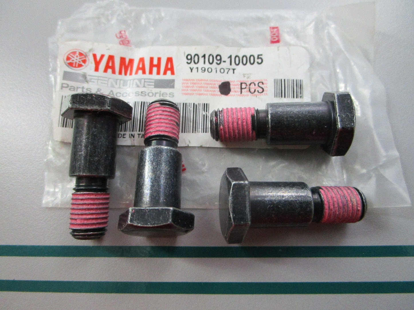 NEW OEM (LOT OF 4) 90109-10005-00 Yamaha Bolt 0810