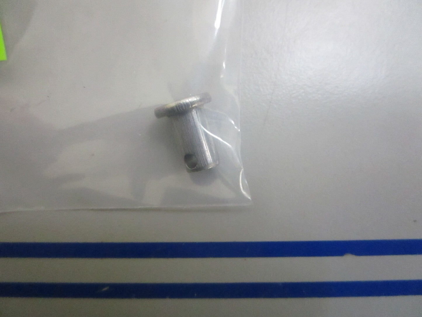 *NEW OEM* 0810 OMC Johnson Evinrude Link Pin 315962 0315962