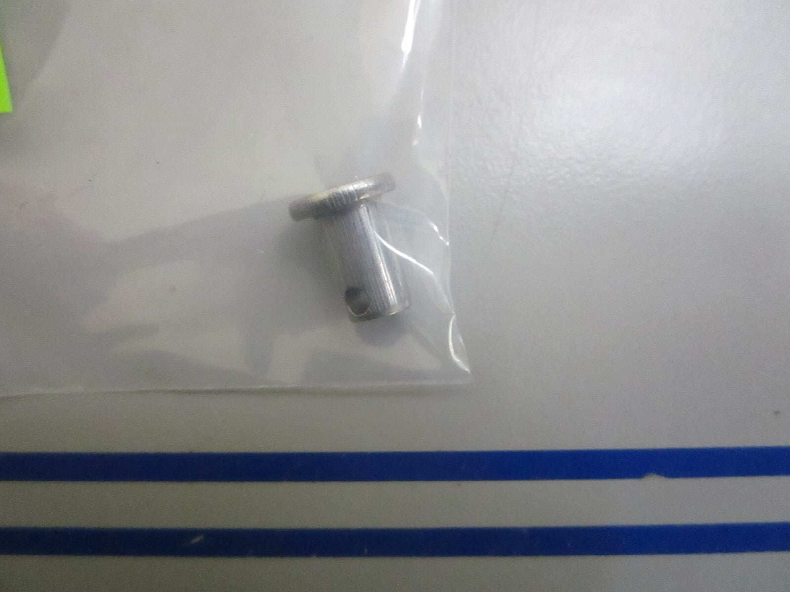 *NEW OEM* 0810 OMC Johnson Evinrude Link Pin 315962 0315962