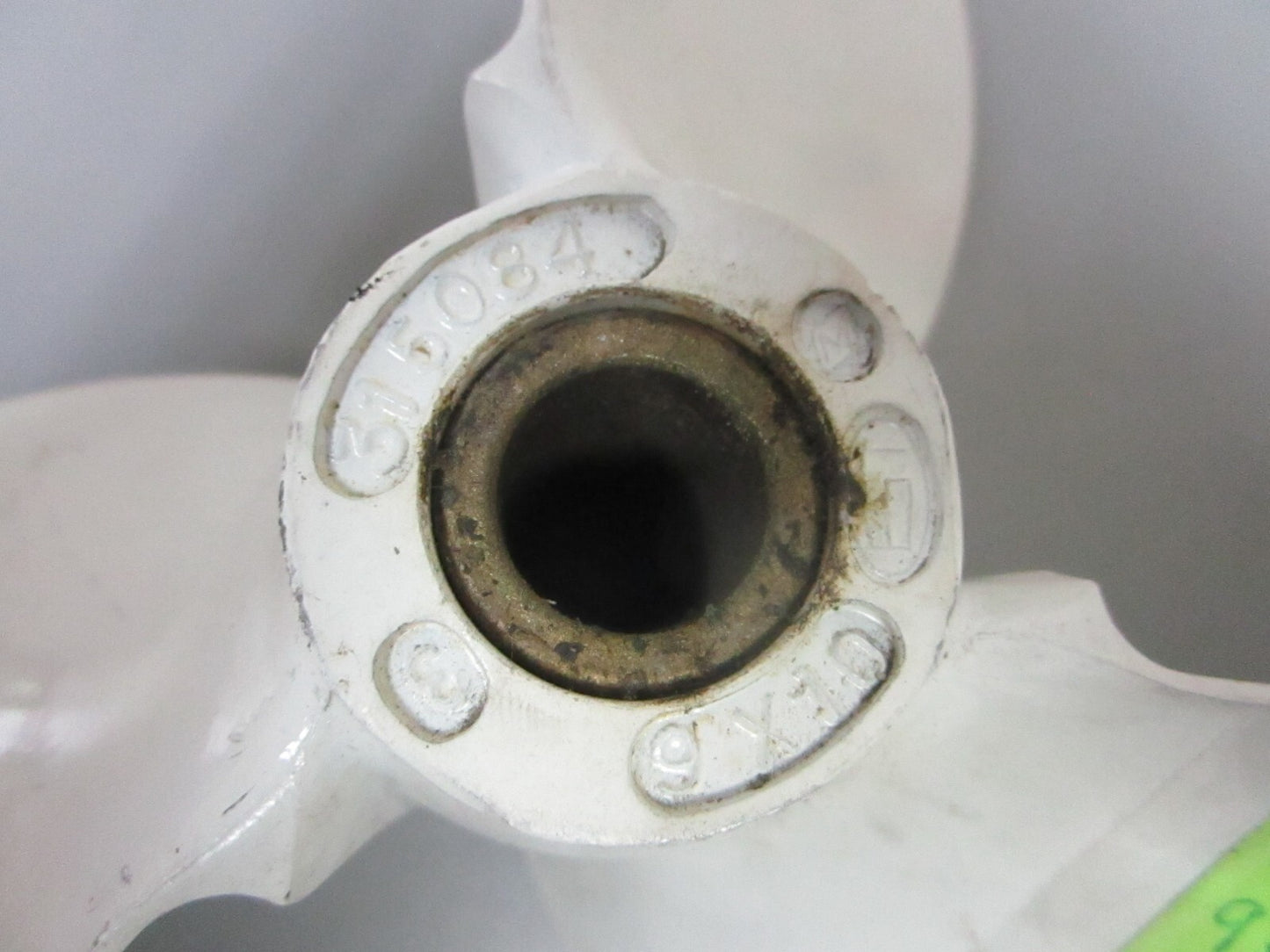 *NEW OEM* 0720 OMC Johnson Evinrude 9 x 10 Propeller 315084 0315084