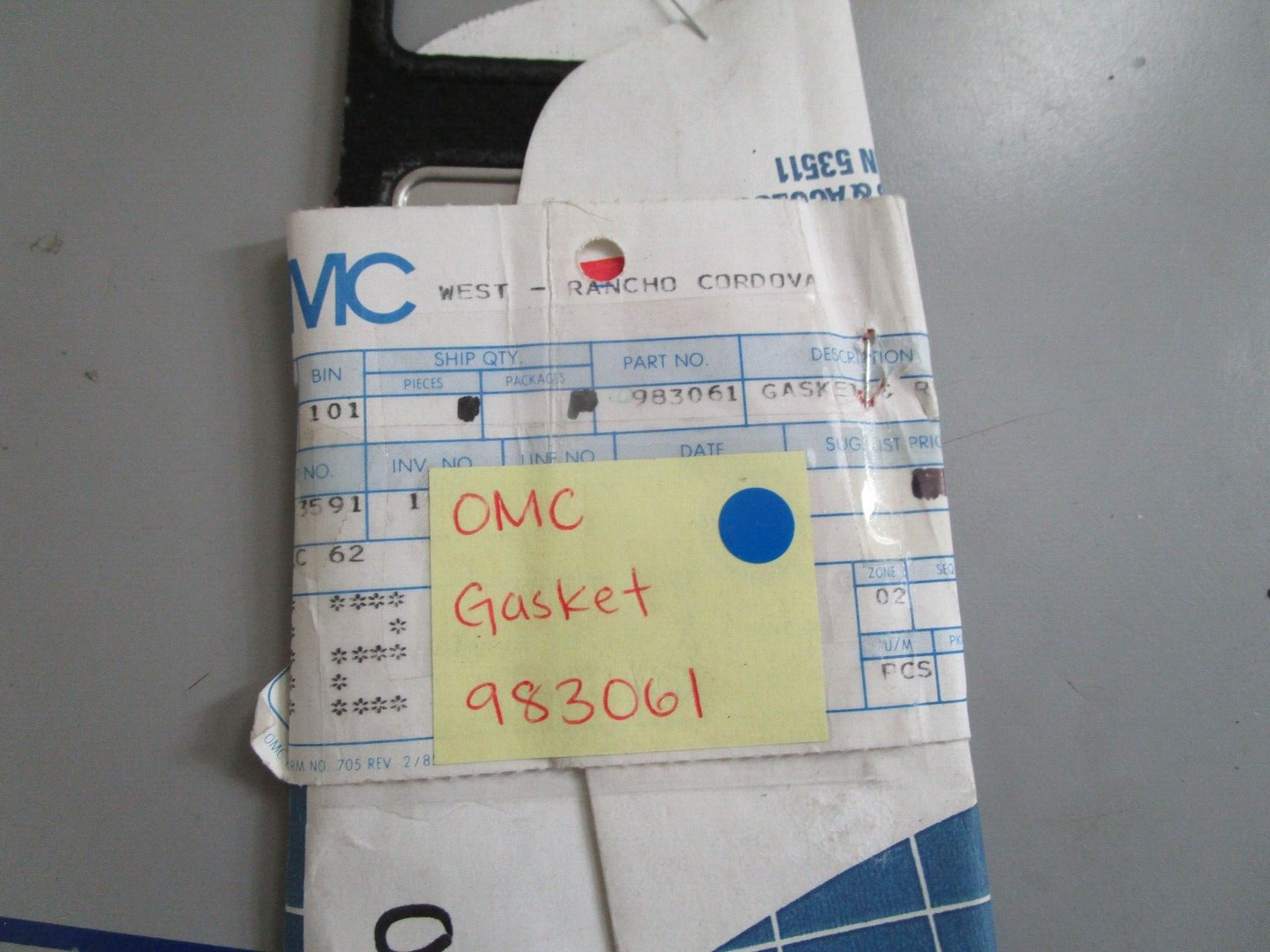 *NEW OEM* 0770 OMC Johnson Evinrude Gasket 983061 0983061