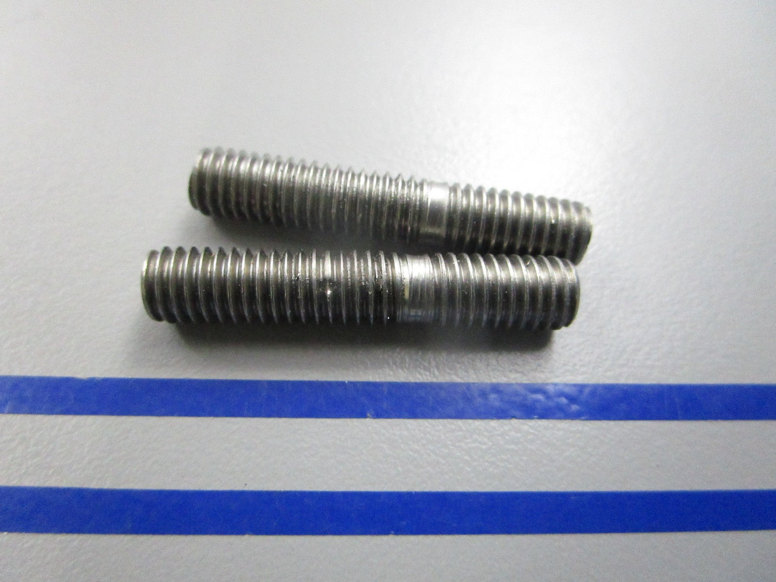 NEW OEM (LOT OF 2) 16-84870M Yamaha Mariner Stud 0810