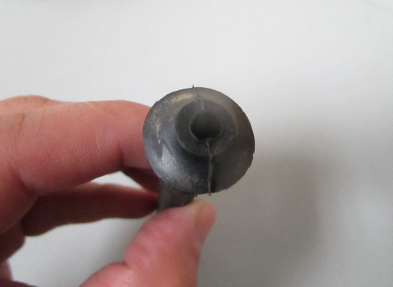 *NEW OEM* 0810 OMC Johnson Evinrude Hose 912614 0912614