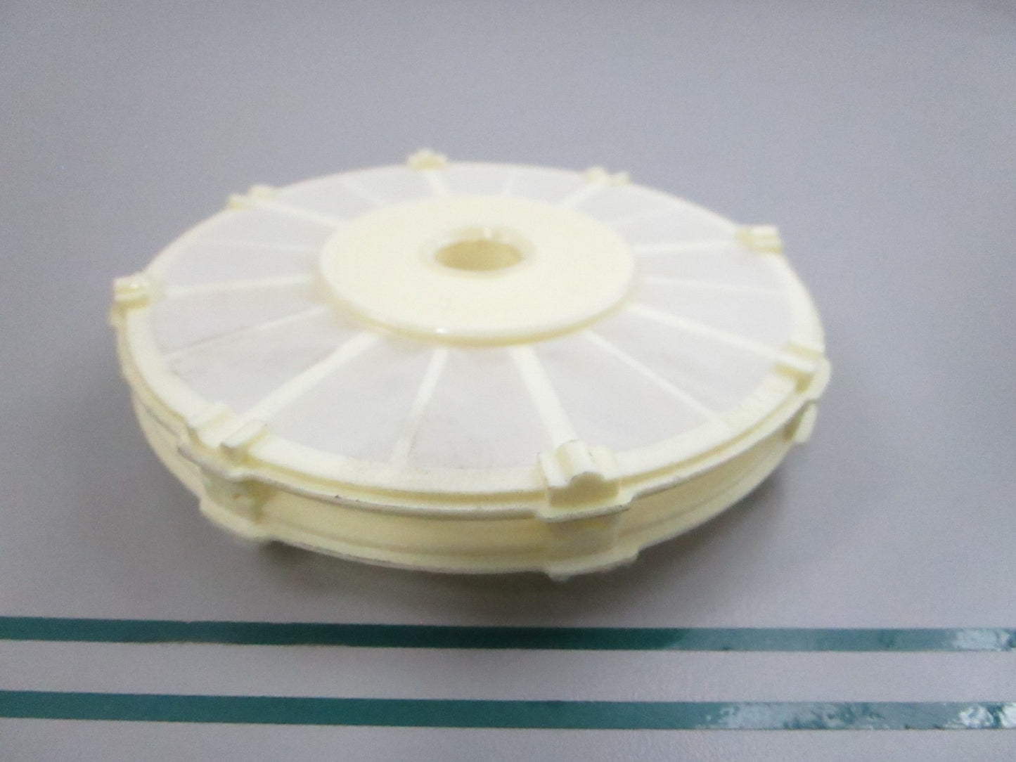 NEW OEM 0001847725 Mercedes-Benz Oil Filter Screen 0810