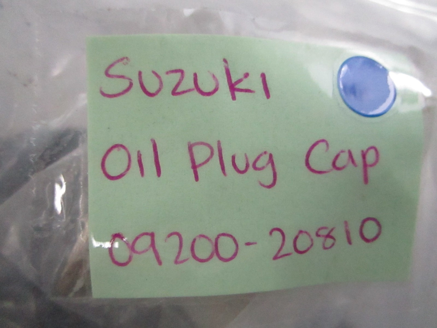 *NEW OEM* 0810 Suzuki Oil Plug Cap 09200-20810