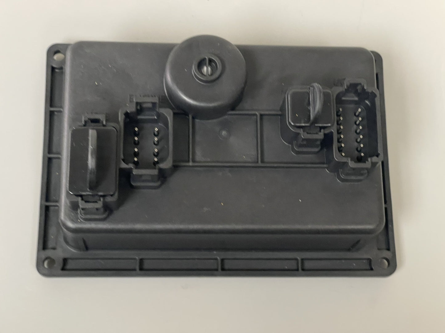*NEW OEM* *1 YEAR WARRANTY* 0670 Volvo Penta Control Panel 23751380