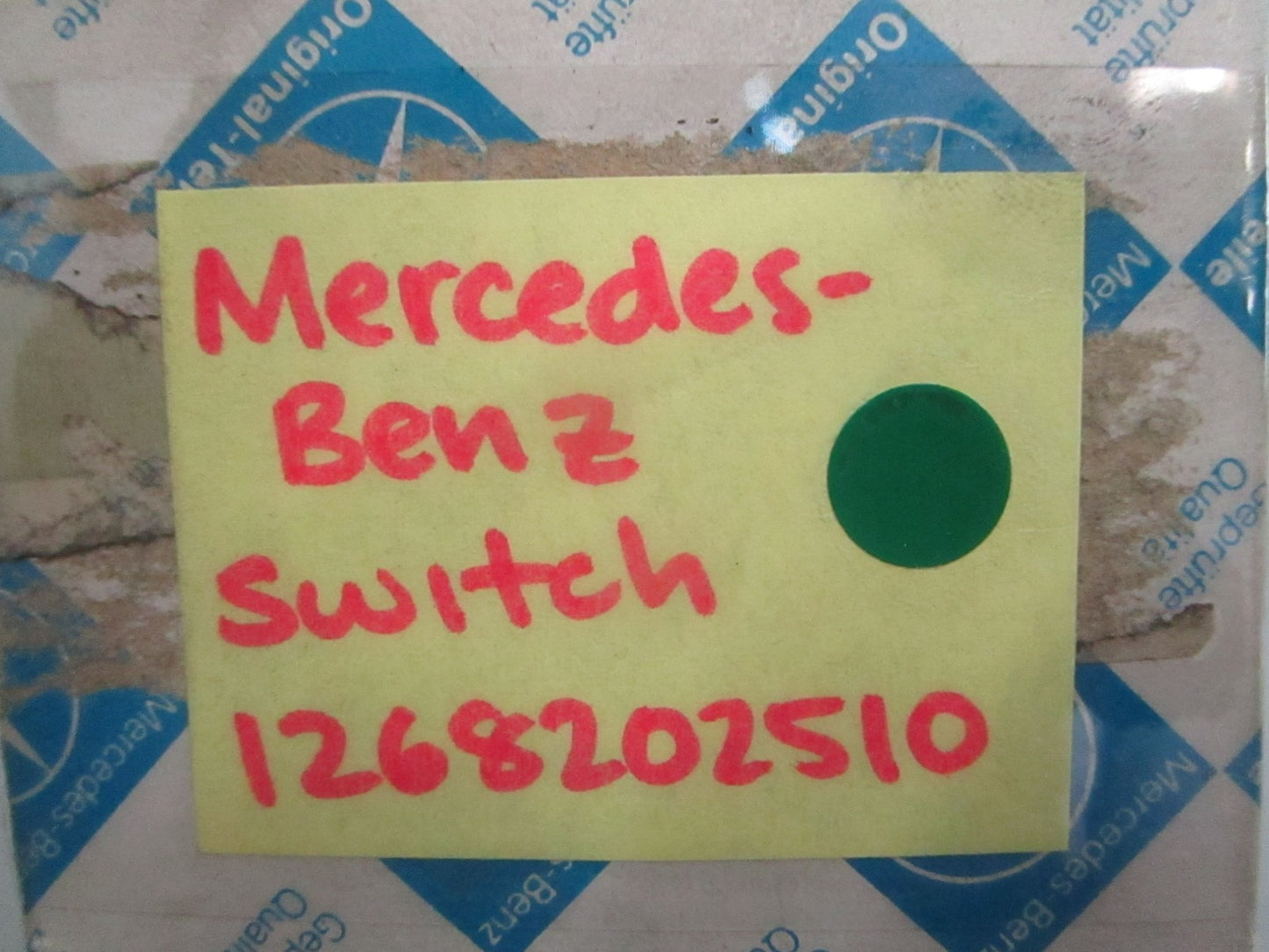 NEW OEM 1268202510 Mercedes-Benz Switch 0820