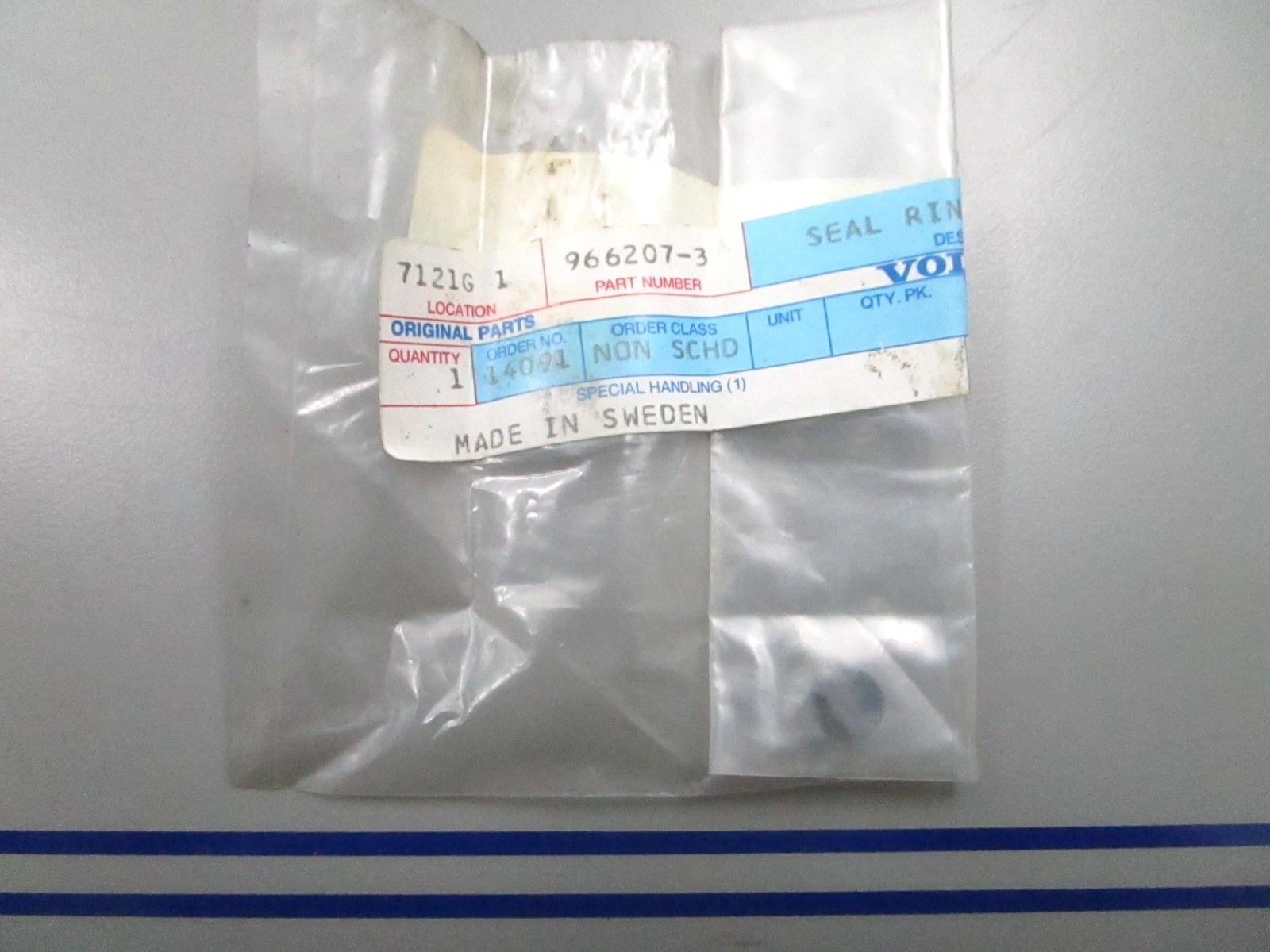 *NEW OEM* 0810 Volvo Penta Sealing Ring 966207