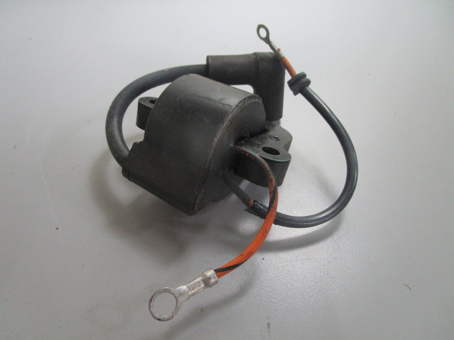 *NEW OEM* 0820 OMC Johnson Evinrude Ignition Col 582303 0582303