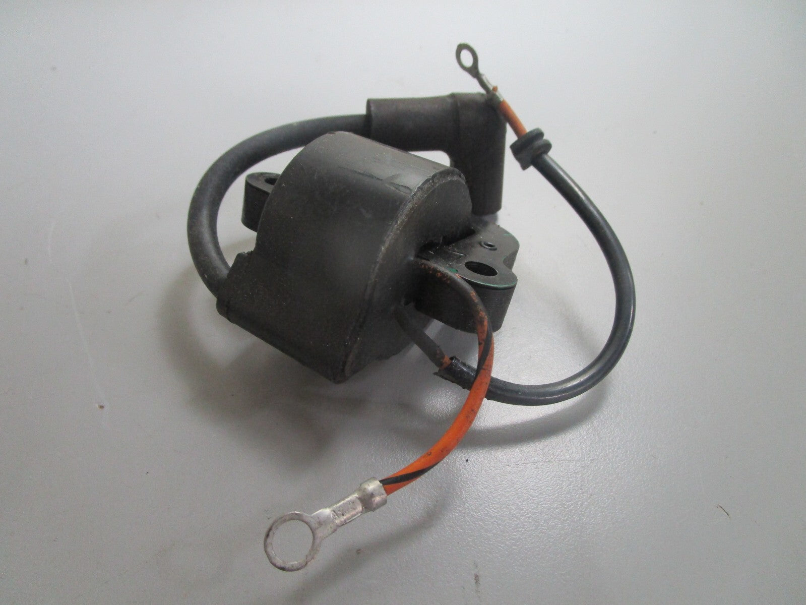*NEW OEM* 0820 OMC Johnson Evinrude Ignition Col 582303 0582303