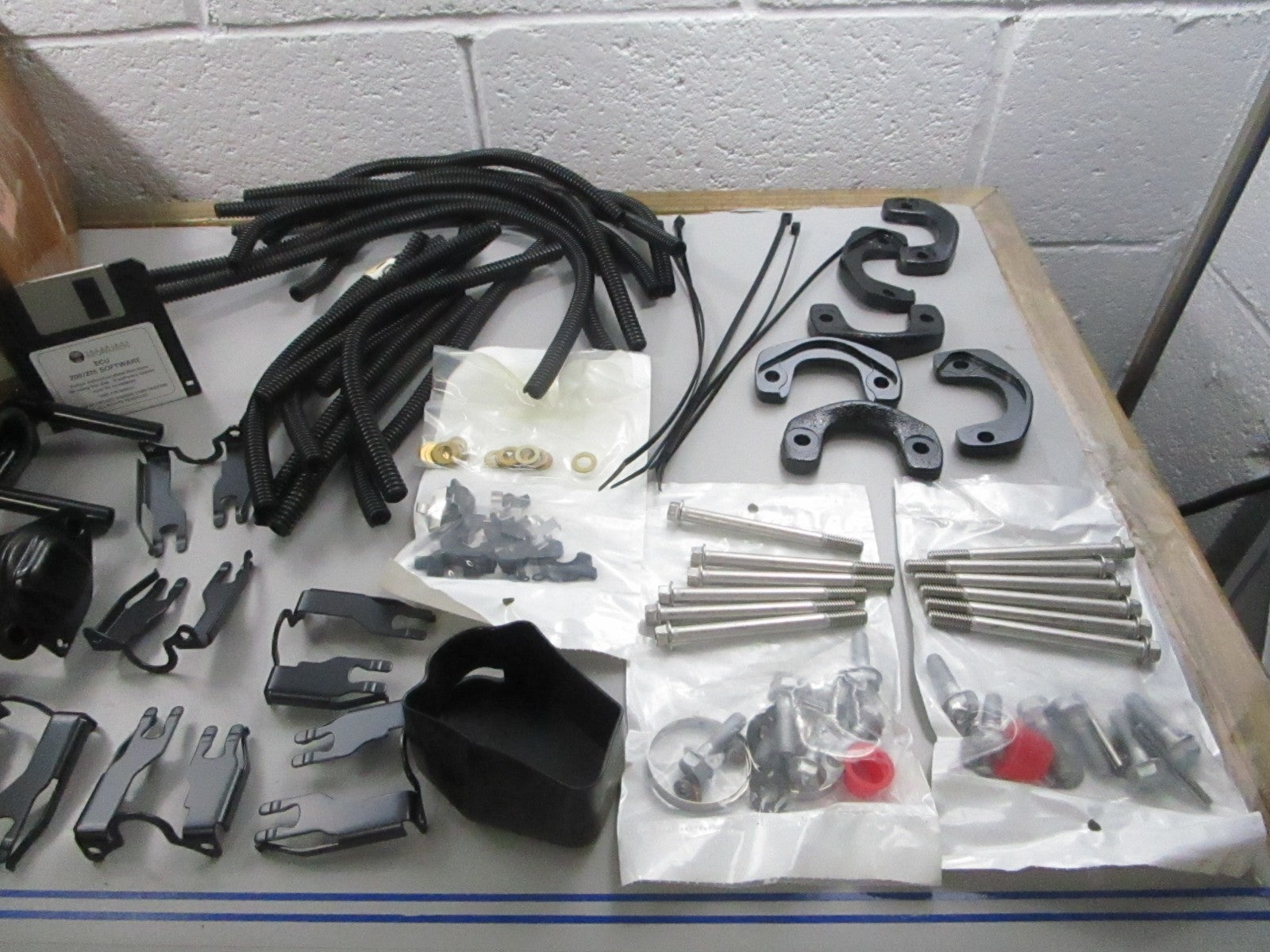 NEW OEM 5004550 OMC Johnson Evinrude PDS Strap Kit Assembly 0810