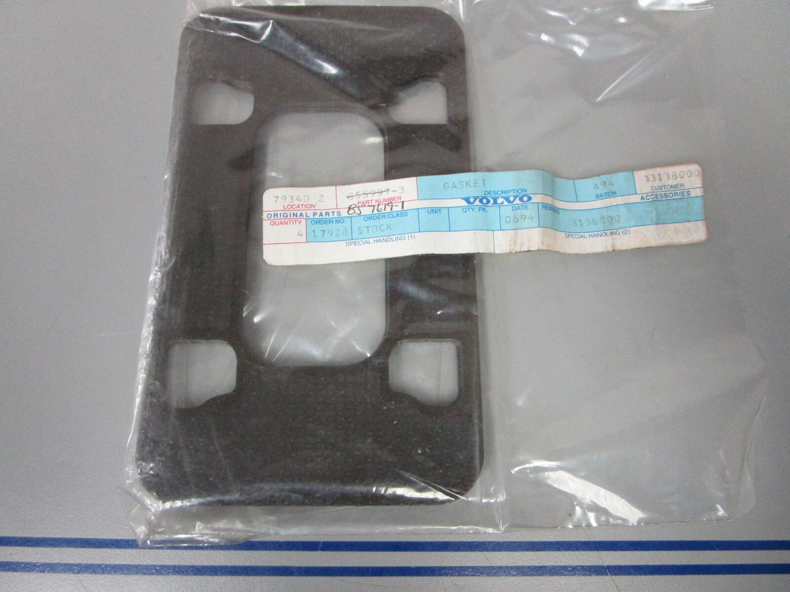 *NEW OEM* 0810 Volvo Penta Gasket 857619-1 855997-3