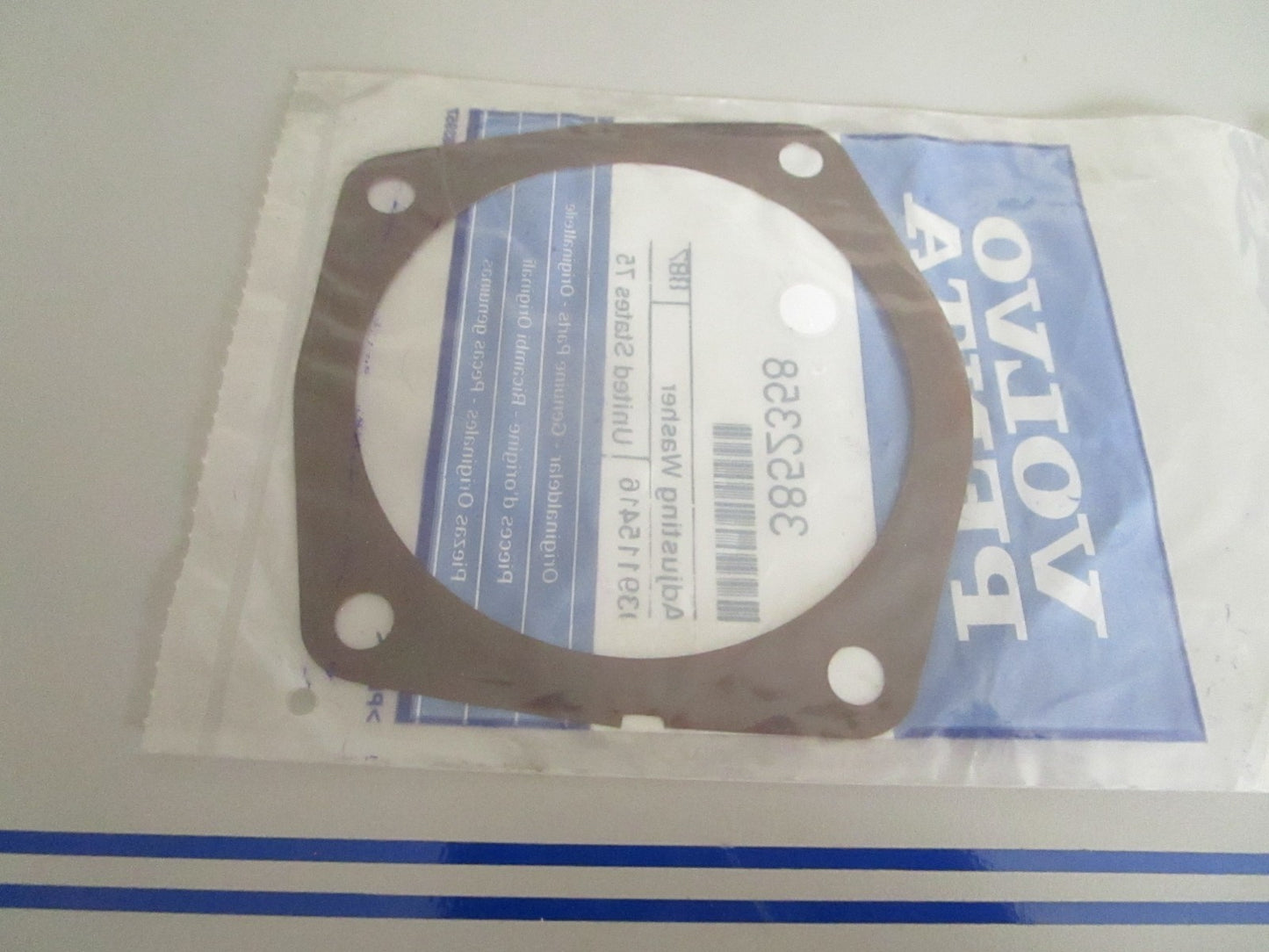 *NEW OEM* 0720 Volvo Penta Adjusting Washer Shim 3852358
