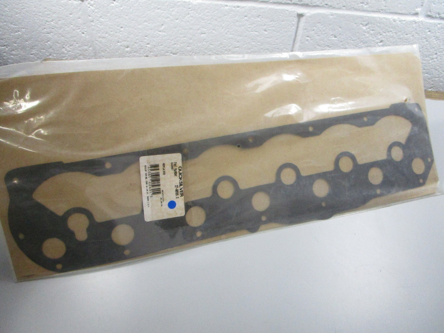 NEW OEM 27-98185 3 Mercury Quicksilver Gasket 0810