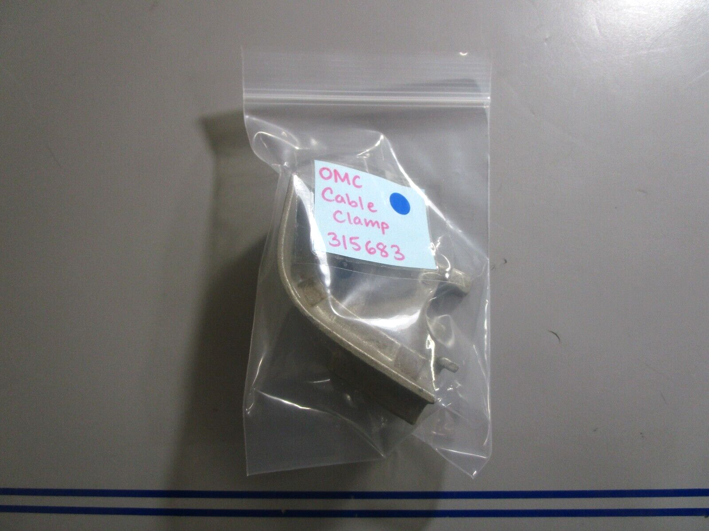 *NEW OEM* 0810 OMC Johnson Evinrude Cable Clamp 315683 0315683